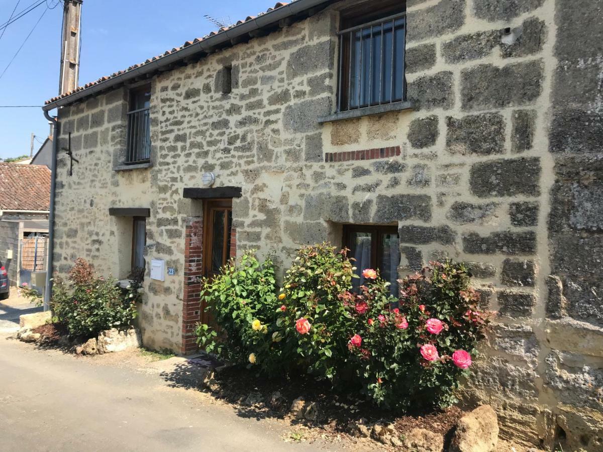 Maison De Charme Concourson-sur-Layon Kültér fotó